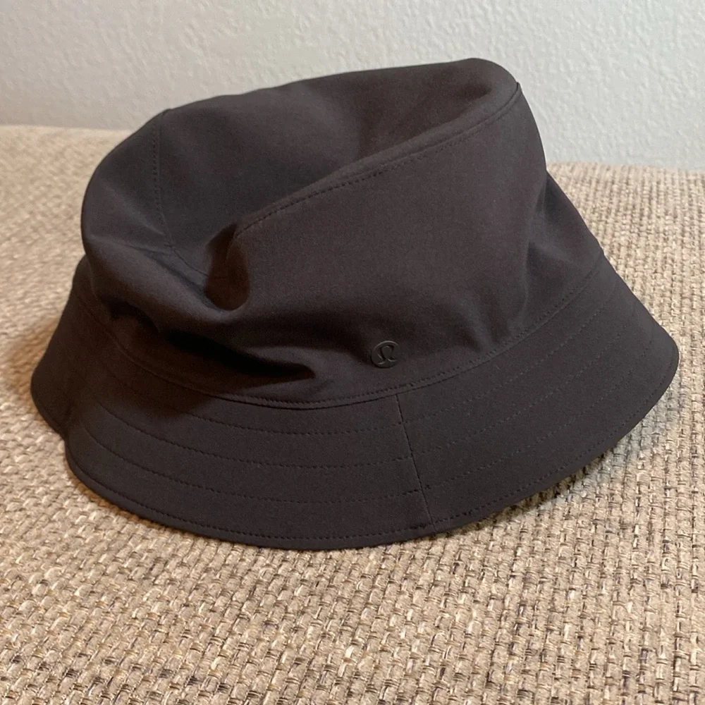 NWT Lululemon Both‎ Ways Bucket Hat Gray Black Graphic szS/M